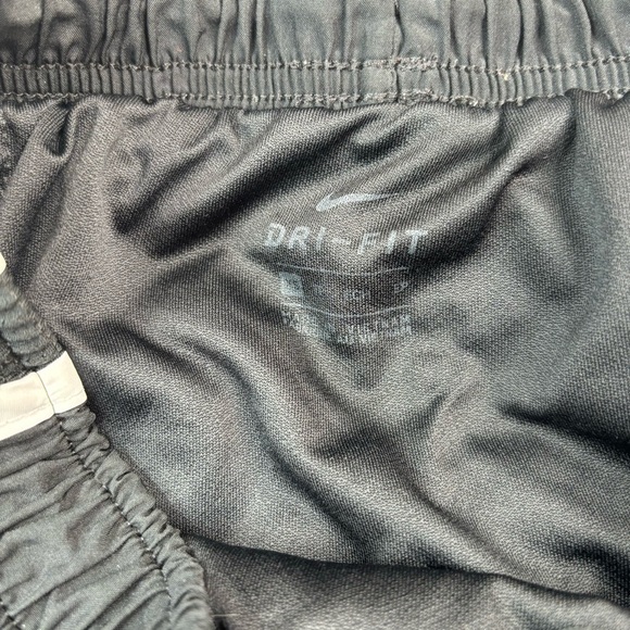Nike Shorts Womens XS Running Track Athletic Training Gym Fitness Activewear - Picture 3 of 4